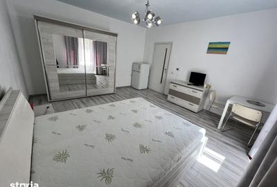 Garsonieră decomandată în Central - 7