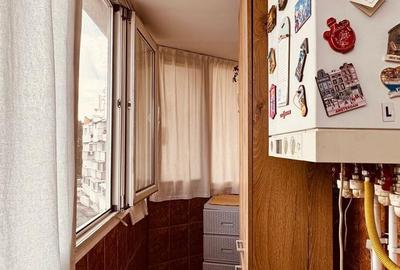 Apartament cu 3 camere decomandat în Siderurgiștilor