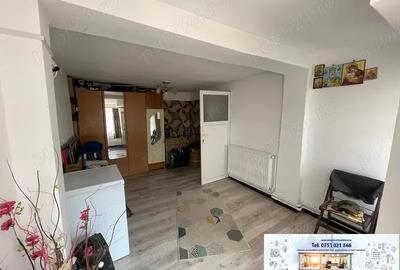 Casă cu 6 camere cu Teren 294 Mp în Central
