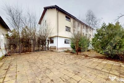 Casă cu 7 camere cu Teren 571 Mp în Central - 5