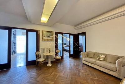 Apartament cu 5 camere semidecomandat, mobilat în Centrul Istoric