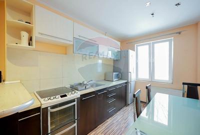 Apartament cu 3 camere decomandat în Nufărul - 5