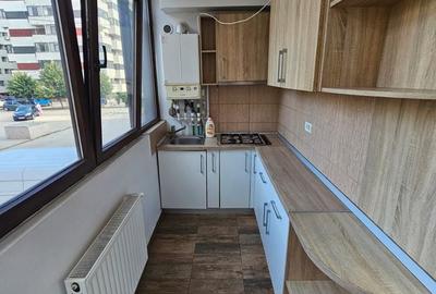 Apartament cu 3 camere decomandat în Roșu - 4