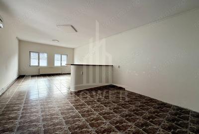 Casă cu 8 camere cu Teren 601 Mp în Turnișor