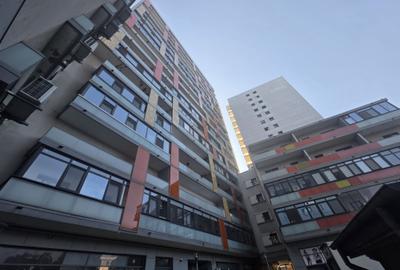 Apartament cu 3 camere decomandat în Baicului