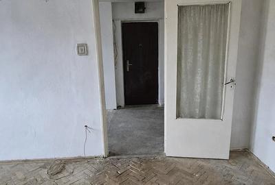 Apartament cu 2 camere nedecomandat în Central