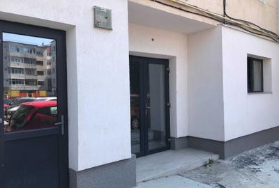 Spațiu comercial, de 55 mp, în Central
