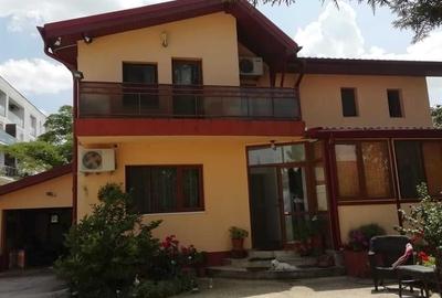 Casă cu 4 camere cu Garaj în Iancu Nicolae