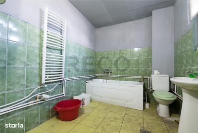 Casă cu 4 camere cu Teren 691 Mp în Central