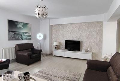 Apartament cu 3 camere în Calea București