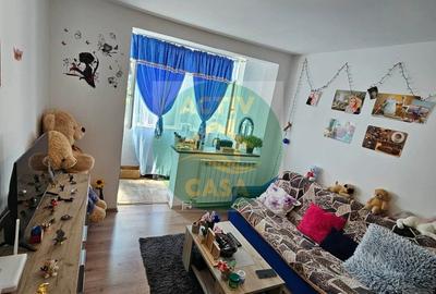 Apartament cu 2 camere semidecomandat în Est