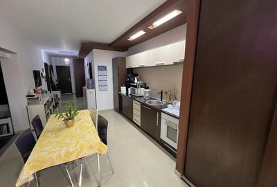 Apartament cu 3 camere decomandat în Favorit - 6