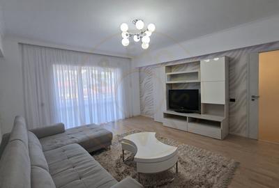 Apartament cu 3 camere decomandat, mobilat în Central - 1