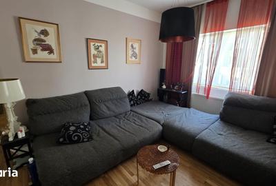 Apartament cu 3 camere în Moșilor