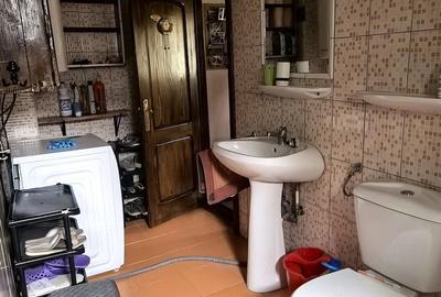 Casă cu Teren 593 Mp în Central