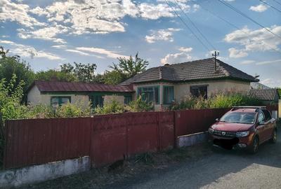 Casă cu 3 camere cu Teren 861 Mp în Lunca