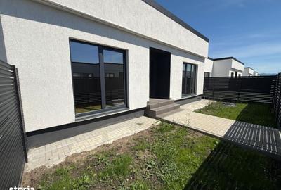 Casă cu 4 camere în Purcăreni - 20