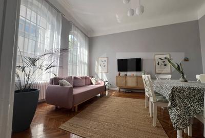Apartament cu 4 camere decomandat, mobilat în Ultracentral