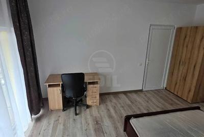 Apartament cu 2 camere semidecomandat în Florești