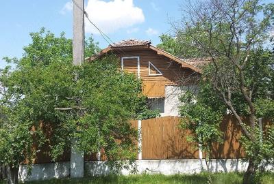 Casă cu 3 camere cu Teren 2200 Mp în Uliești - 3