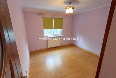 Apartament cu 3 camere decomandat în Central - 3