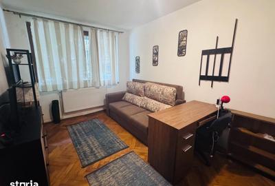 Apartament cu 3 camere decomandat în Brazda lui Novac
