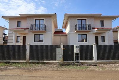 Duplex cu 4 camere cu Canalizare în Lunca Cetățuii - 4