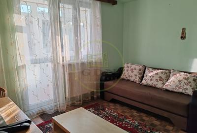 Apartament cu 2 camere semidecomandat, mobilat în Mihai Viteazul