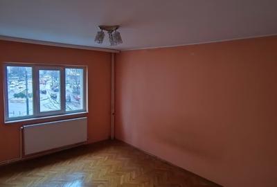 Apartament cu 3 camere decomandat, mobilat în Casa de Cultură - 2