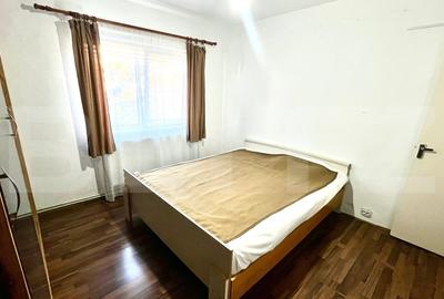 Apartament cu 4 camere decomandat în Călan