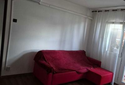 Apartament cu 2 camere semidecomandat în Central - 1