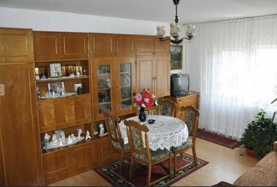 Apartament cu 3 camere decomandat în Câmpia Turzii - 2