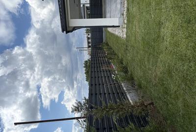 Casă cu Teren 550 Mp în Corbeanca