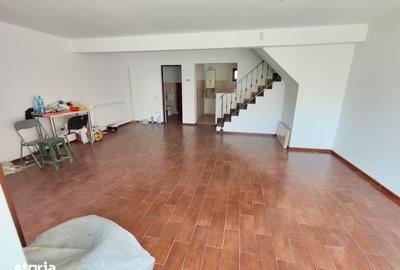 Casă cu 4 camere cu Teren 130 Mp în Central - 2
