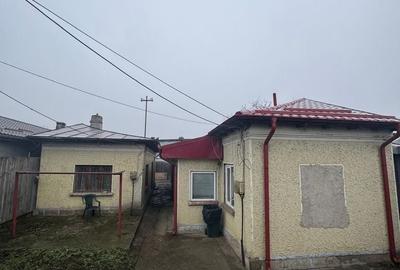 Casă cu 4 camere în Uiești - 2