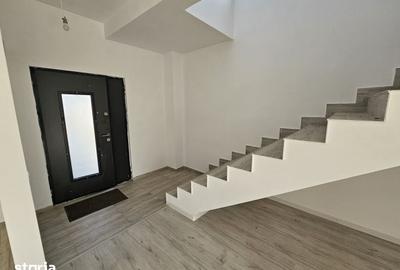 Casă cu 4 camere cu Teren 300 Mp în Tunari