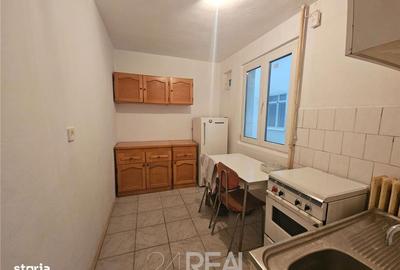 Apartament cu 2 camere decomandat în Cantemir - 1
