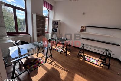Spațiu comercial, de 60 mp, în Central