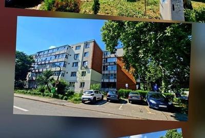 Apartament cu 3 camere decomandat în Trivale