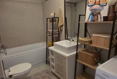 Apartament cu 3 camere în Ștefăneștii de Jos