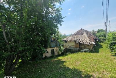 Teren de 3910 mp, în Secăriei - 14