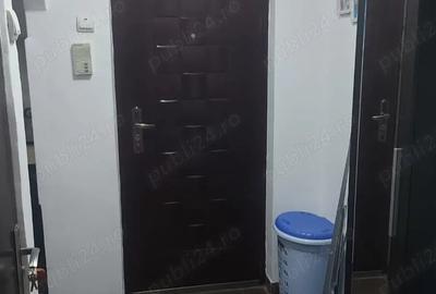Apartament cu 2 camere nedecomandat în Central