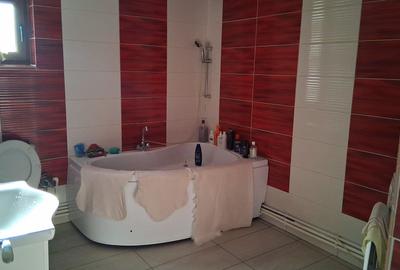 Casă cu 4 camere în Geamăna - 2