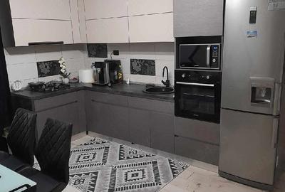 Apartament cu 3 camere decomandat, mobilat în Central - 4