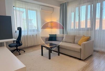Apartament cu 2 camere semidecomandat, mobilat în Bucureștii Noi