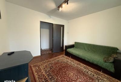 Apartament cu 2 camere decomandat în Girocului