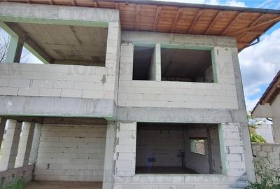 Casă individuală cu 6 camere cu Teren 450 Mp în Valu lui Traian - 10