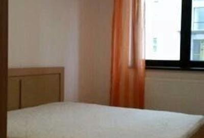 Apartament cu 2 camere decomandat în Livezeni
