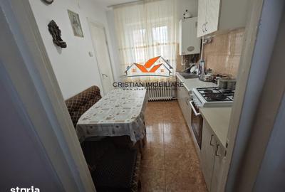 Apartament cu 2 camere decomandat în Cetate - 2