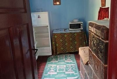 Casă cu 4 camere cu Teren 1600 Mp în Sadova - 3